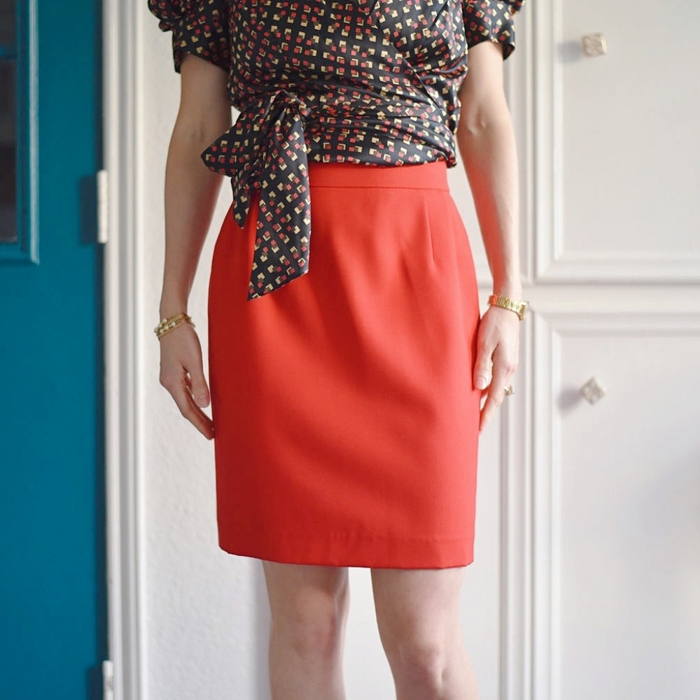VINATGE Escada Midi Pencil Skirt